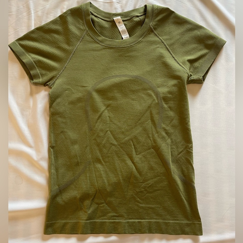 Lululemon swiftly tech cropped